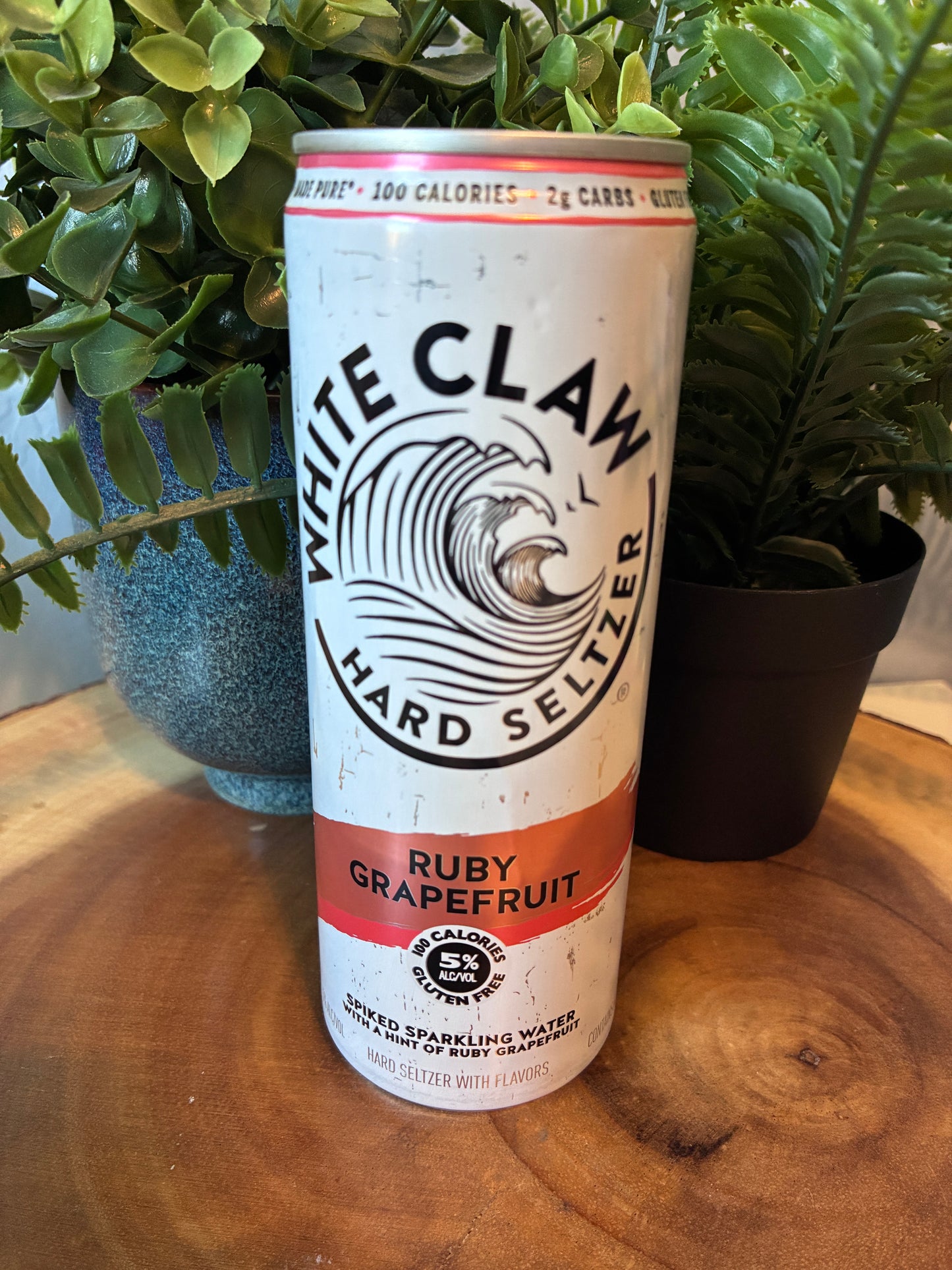 White Claw 'Ruby Grapefruit' Seltzer