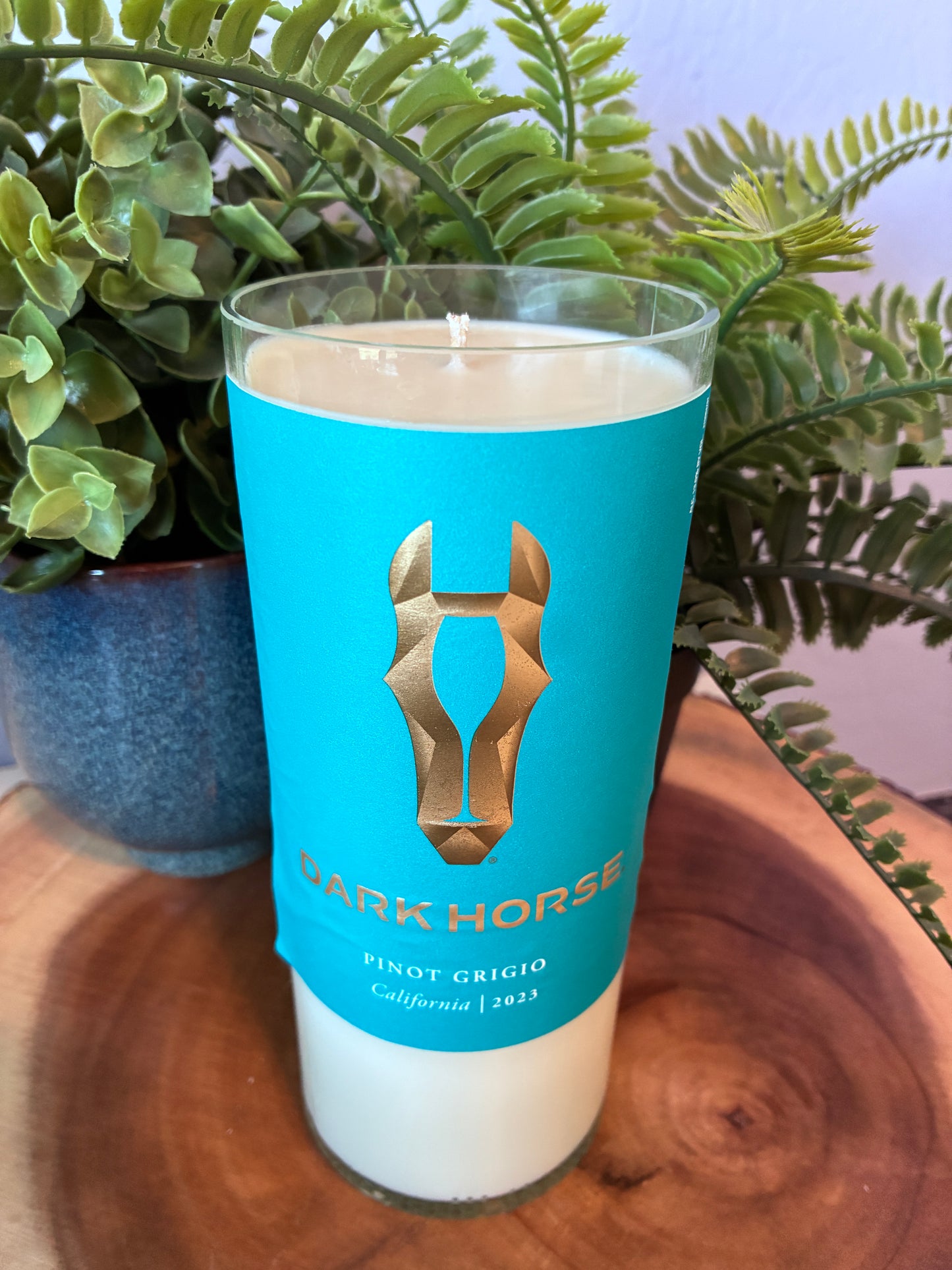 Dark Horse Pinot Grigio Wine Candle