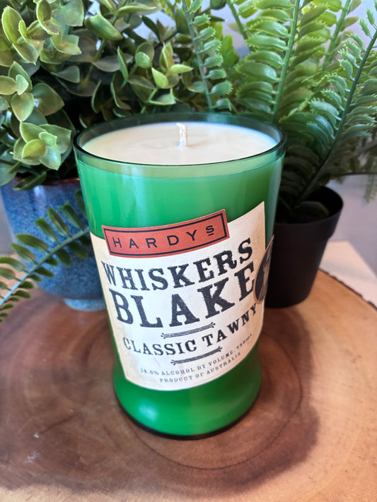 Whiskers Blake Classic Tawny Candle