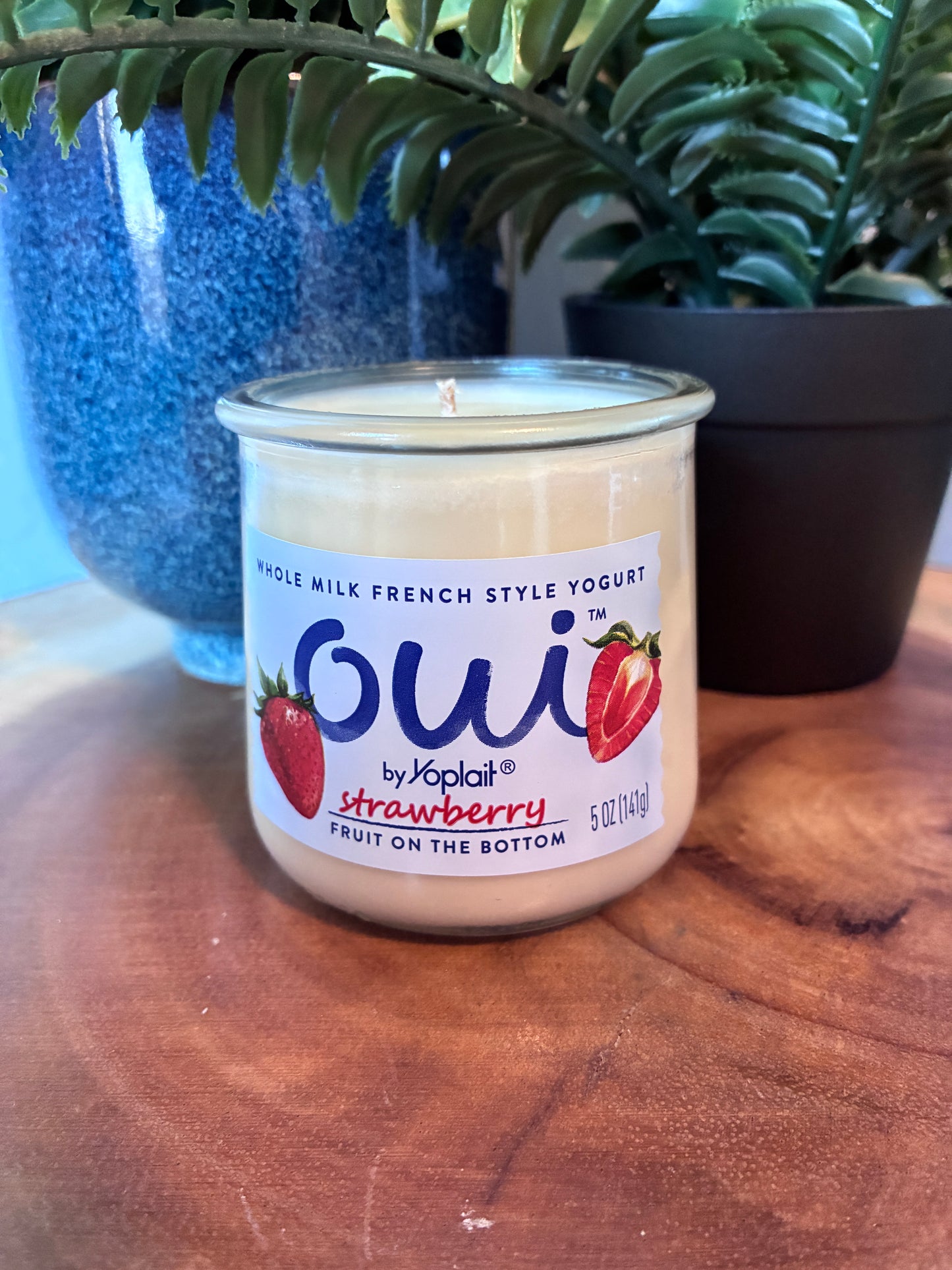 Oui 'Strawberry' Yogurt Candle